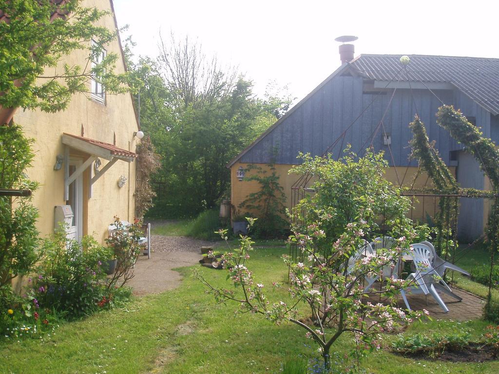 Country House Karby ภายนอก รูปภาพ